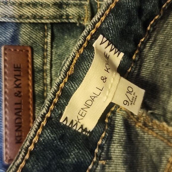 Kendal & Kylie Kouture High Rise Staraight Jeans Size 9/10 NWT - Picture 4 of 7